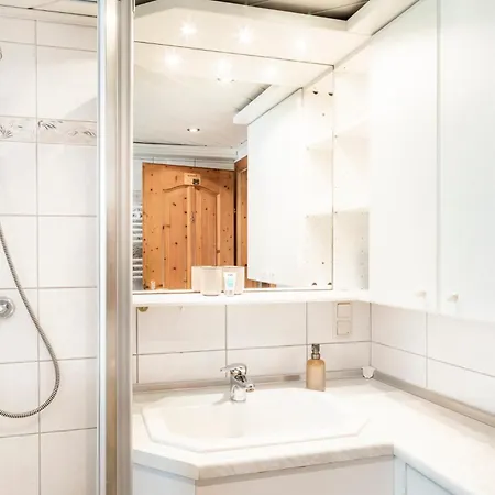 Panorama Mit Sauna Hoellmaishof شاليه *